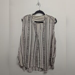 Tribal Pattern Sleeveless Blouse
